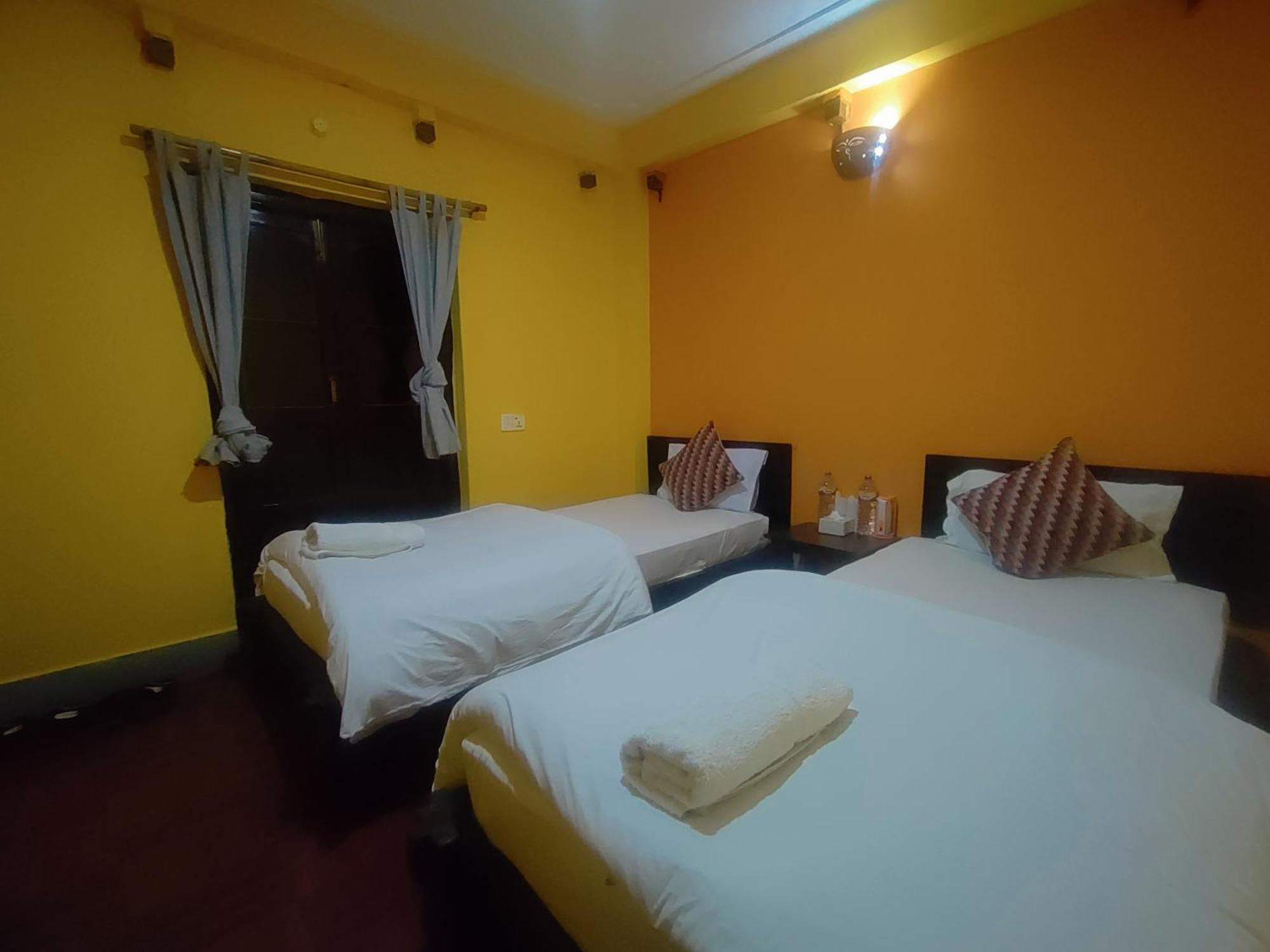 Bandipur Kaushi Inn Экстерьер фото